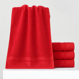 Serviette de bain rouge