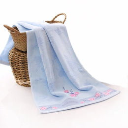 Serviette de bain brodée